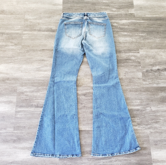 Denim Classic Fashion Nova Flare Jean - Picture 2 of 3